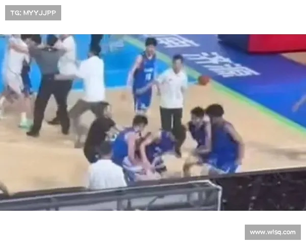 U21辽鲁冲突重罚引争议 四名球员禁赛三年无缘CBA或出国发展 U21辽鲁冲突重罚引争议 四名球员禁赛三年无缘CBA或出国发展